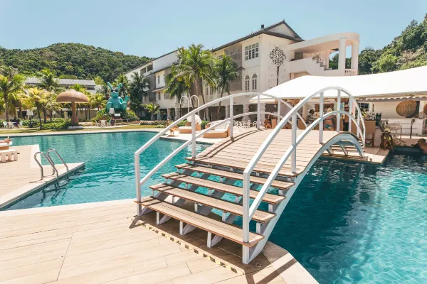 هتل دش ریزورت